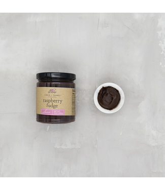 FINCH + FENNEL 10 oz. Raspberry Fudge Sauce