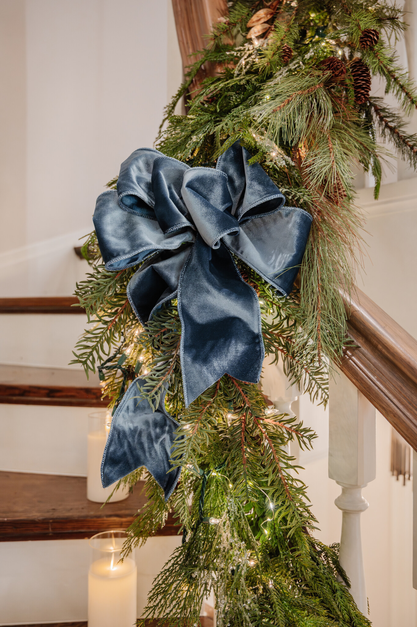 Berisfords Navy Blue Velvet Ribbon - View #2