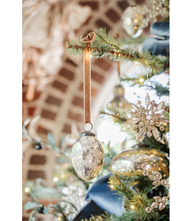 Notre Dame Glass 5" Egg Ornament