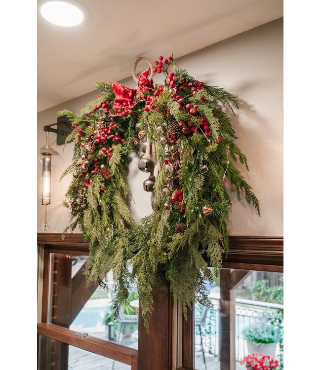 36" Oval Cedar and Pinecone Wreath