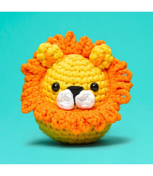 Sebastian the Lion Crochet Kit