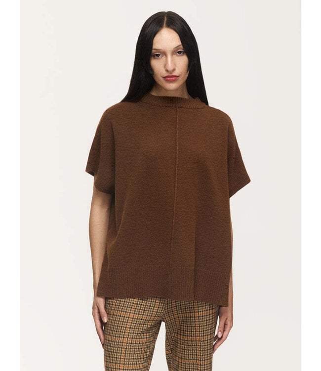 Gwyneth ‘Caroline’ Top