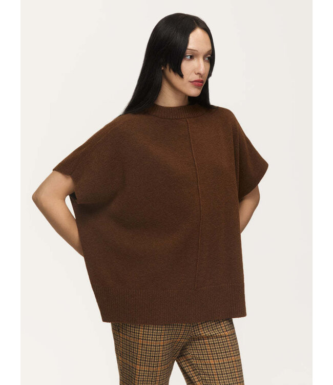 Gwyneth ‘Caroline’ Top