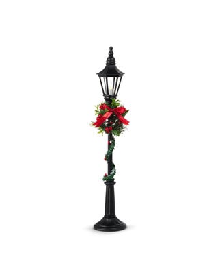 Lighted Black Lamp Post