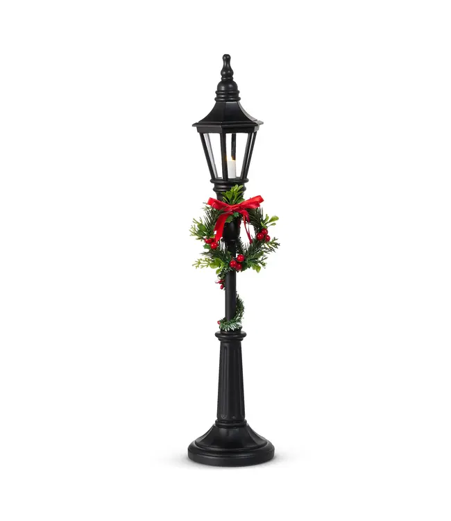 Lighted Black Lamp Post