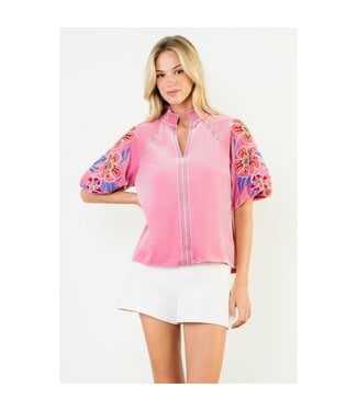 Arianne Floral Embroiderey Puff Sleeve Velvet Top