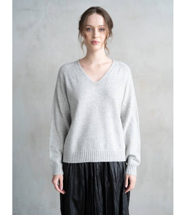 Zainab V-Neck Regular Long Sleeve Sweater