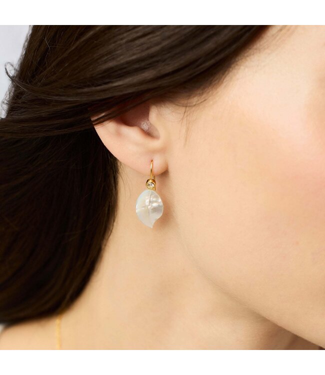 JULIE VOS Willow Earring Mother of Pearl