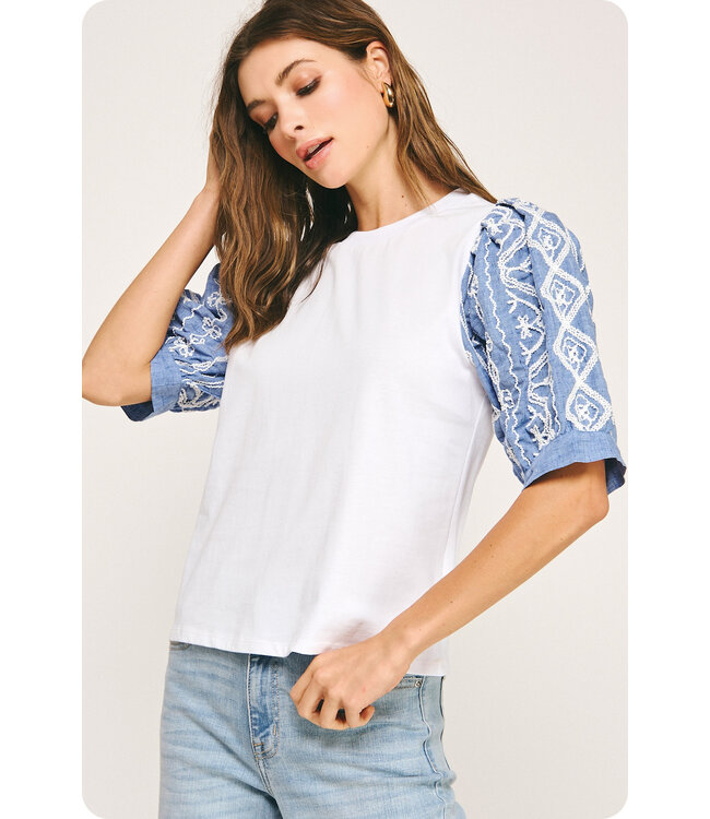 Anna Embroidery Puff Sleeve Knit Tee Top