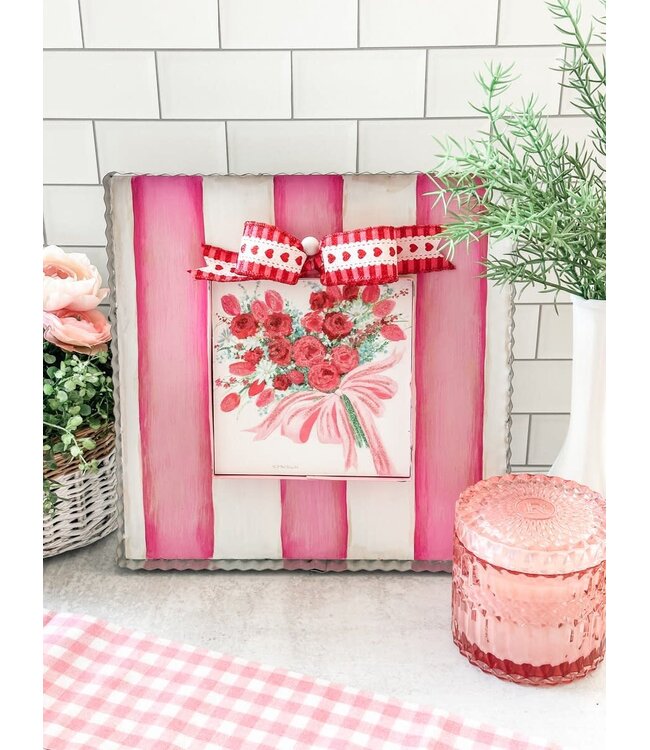 THE ROUND TOP COLLECTION Mini Gallery Rose Heart Bouquet