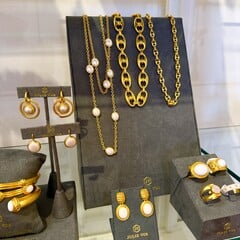 JEWELRY & ACCESSORIES