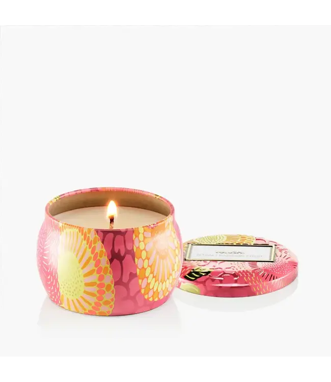 VOLUSPA Nāpali Passion Fruit Mini Tin Candle