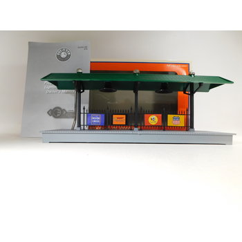 Lionel O Gauge Illuminated Station Platform #6-84318