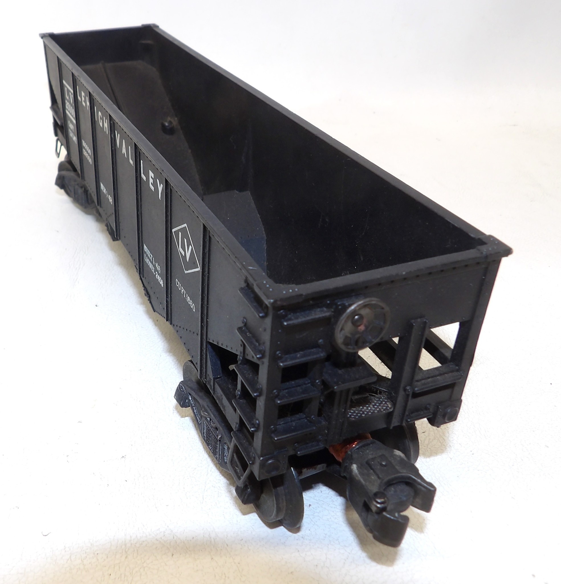 Vintage Lionel Lehigh Valley Hopper car 2456 Trains on Tracks LLC.