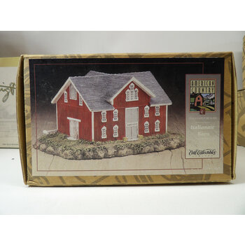 Ertl Company Ertl Collectibles American Country Italianate Barn