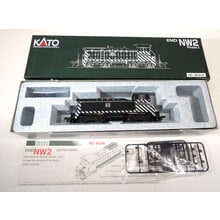 Kato HO Santa Fe #2405 EMD NW2 Phase 1 Diesel Loco # 37-1008