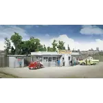 Walthers HO Miss Bettie's Diner Kit # 933-2909