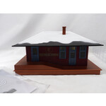 Pre-owned Lionel O Scale The Polar Express Passenger Station # 2029050