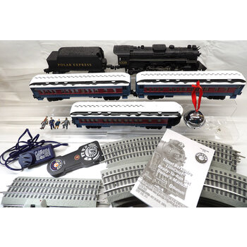Pre-owned Lionel O Bluetooth Polar Express Passenger set # 6-84328