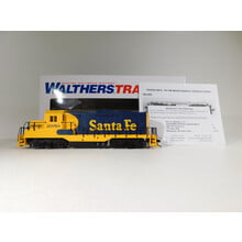Walthers HO Scale Santa Fe GP9 Diesel Locomotive #931-103