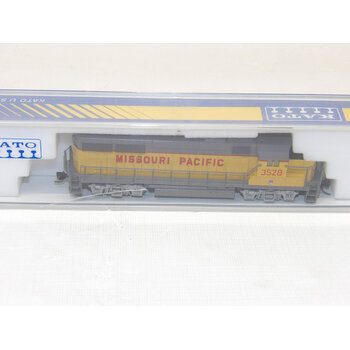 Kato Trains KATO N scale Missouri Pacific w/ UP paint #3528 EMD GP50 Diesel  176-043