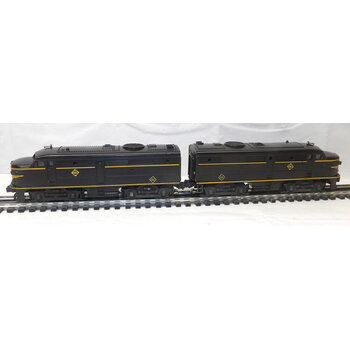 Lionel Post War O gauge Erie #2032 Alco FA-A Diesel engine w/ non powered dummy