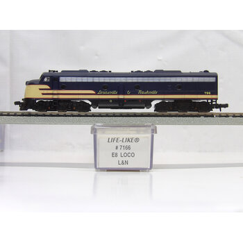 Life-Like N scale L & N #796 E8 Diesel Loco 7166