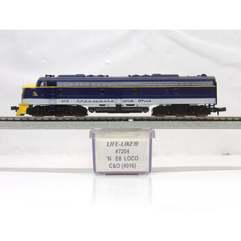 Life-Like N scale C & O #4016 E8 Diesel Loco 7204