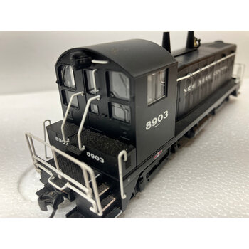 Broadway limted HO Scale NYC NW2 DCC & Sounds Diesel # 8903 ( No Box & No Lights working ))