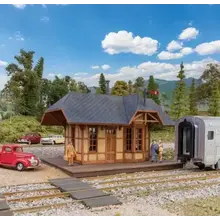 Walthers HO Victoria Springs Station Kit 933-3555