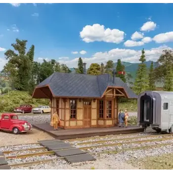 Walthers HO Victoria Springs Station Kit 933-3555
