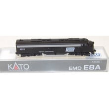 Kato Trains Kato N scale PENN CENTRAL #4285 E8A Diesel engine 176-5343