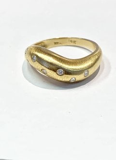 14kt yellow gold curved diamond dome band