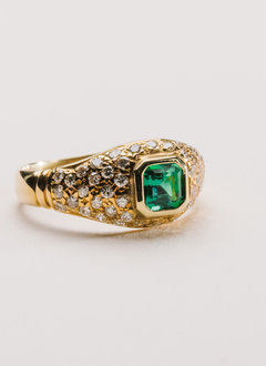 Estate 18kt yellow gold emerald and diamond ring