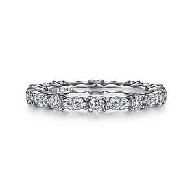 AN15568 alternating round and marquise eternity band