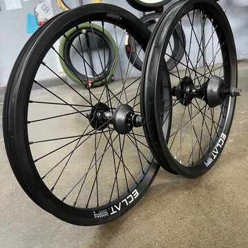 Eclat Eclat Carbonic/Seismic Wheel Set (RHD)