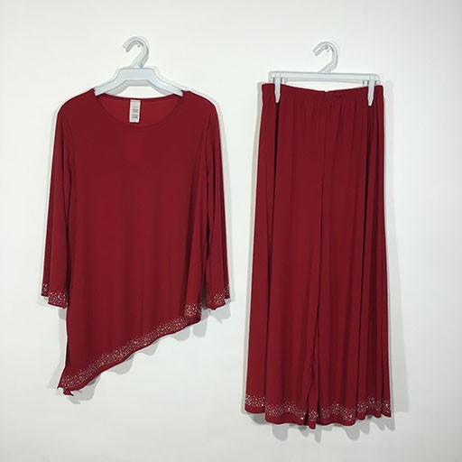 Maxima Gem Detailing Three Quarter Sleeve Capri Set