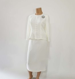 LILY AND TAYLOR 4019