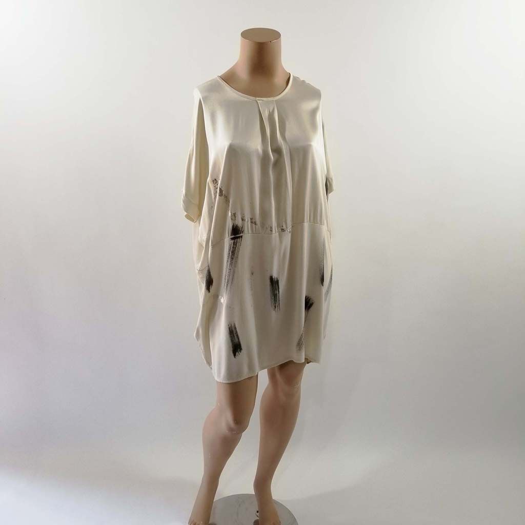 Short Sleeve Long Poncho w Painting Design