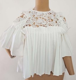 Fashion Terminal Top w Lace Cold Shoulder