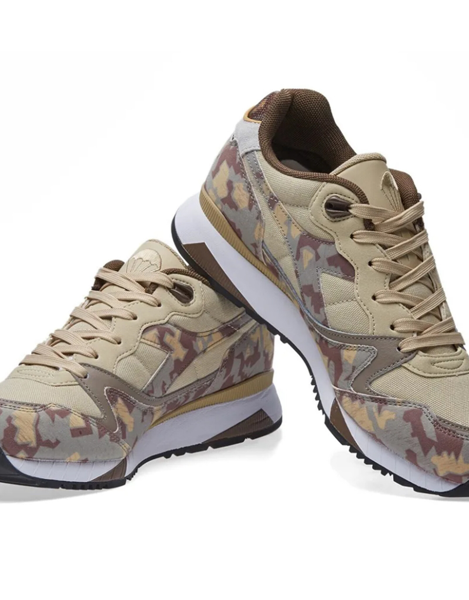 DIADORA V7000 Camo