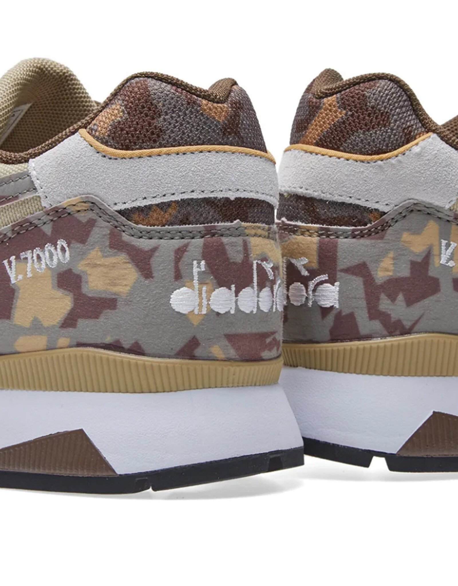 DIADORA V7000 Camo