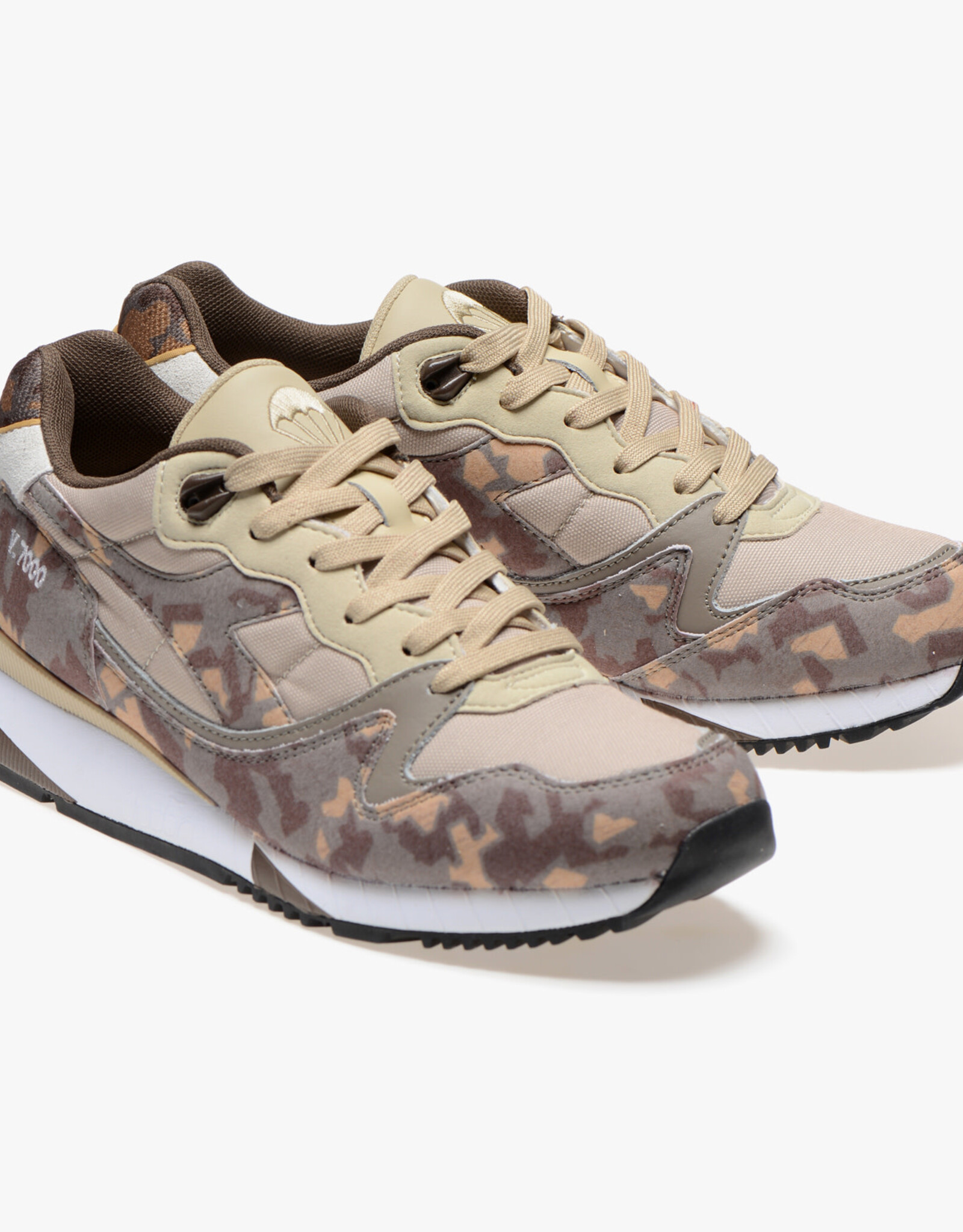 DIADORA V7000 Camo