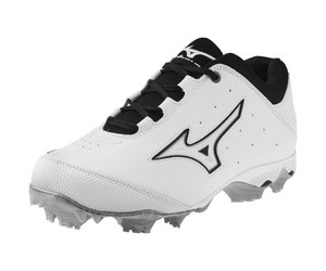 mizuno 9 spike finch