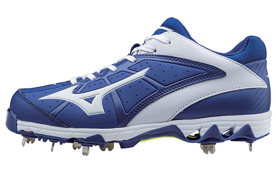 mizuno 9 spike swift 4