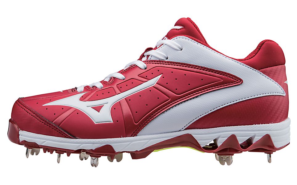 mizuno 9 spike swift 4