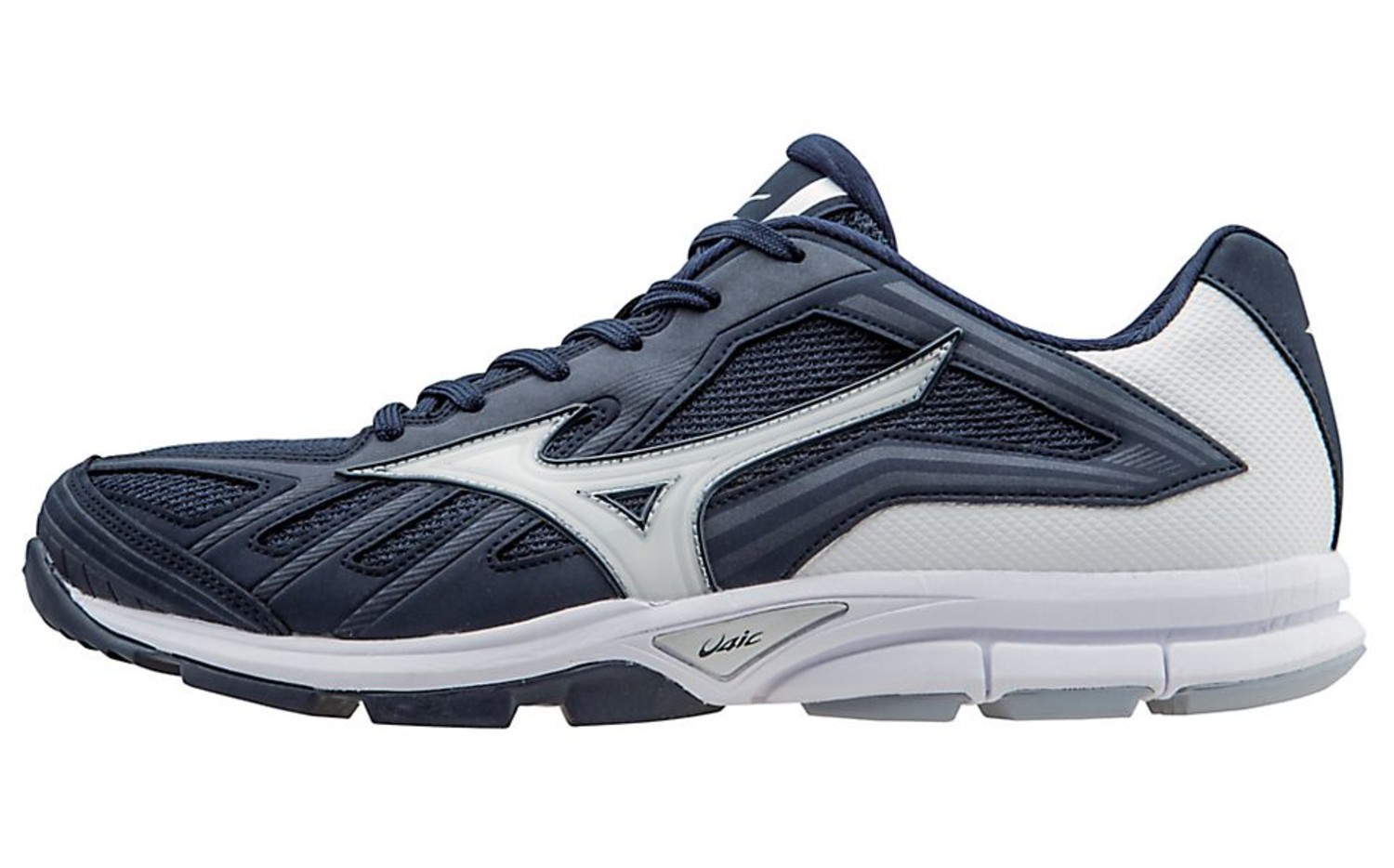mizuno players trainer