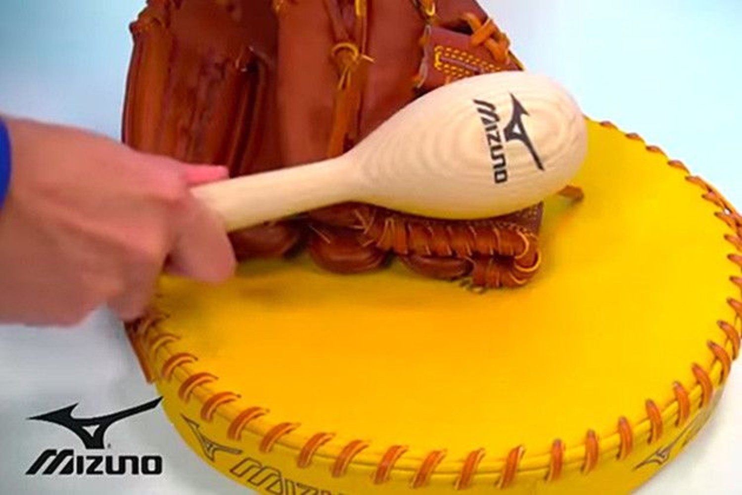 mizuno glove pounding pad