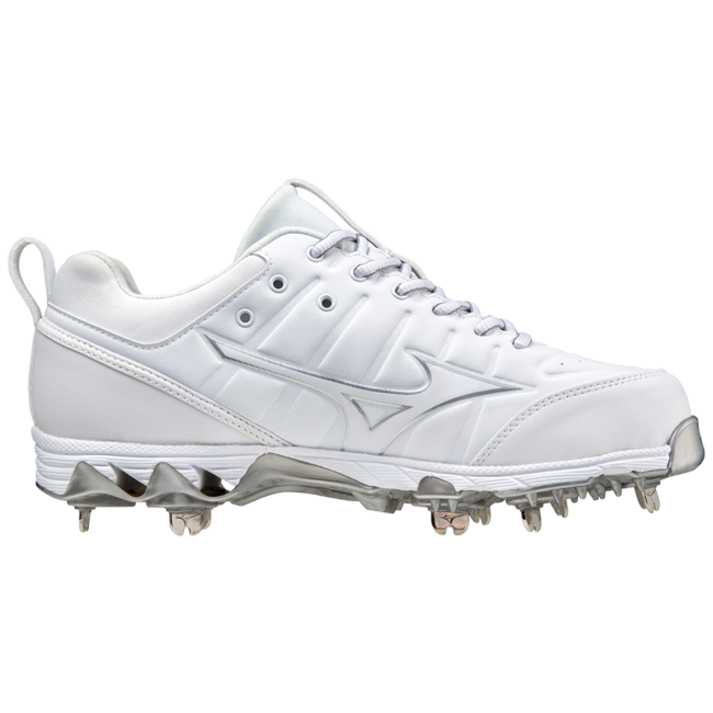 Mizuno 9-Spike Swift 7 Low Metal Softball Cleats - 320638