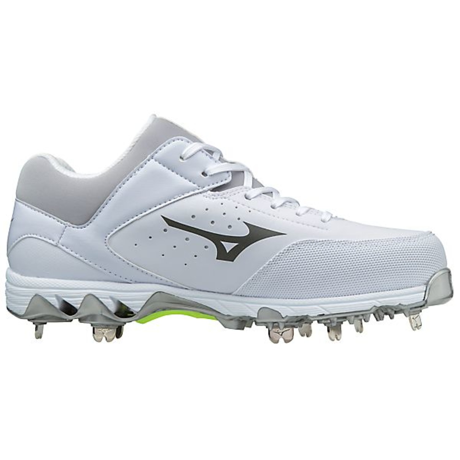 women's fastpitch pitching cleats